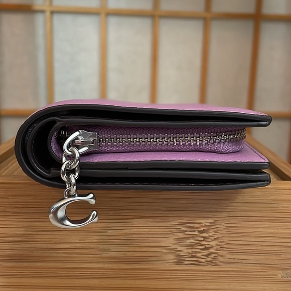 Coach Snap Wallet with Signature Canvas Interior in Silver/Iris NWT - Picture 6 of 14